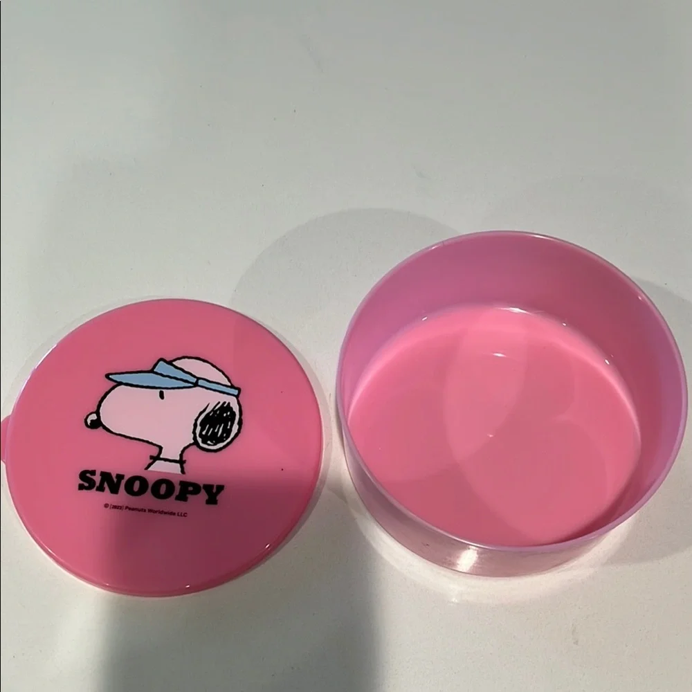 Pink Stackable Storage Containers with Snoopy Design - Picture 4 of 5